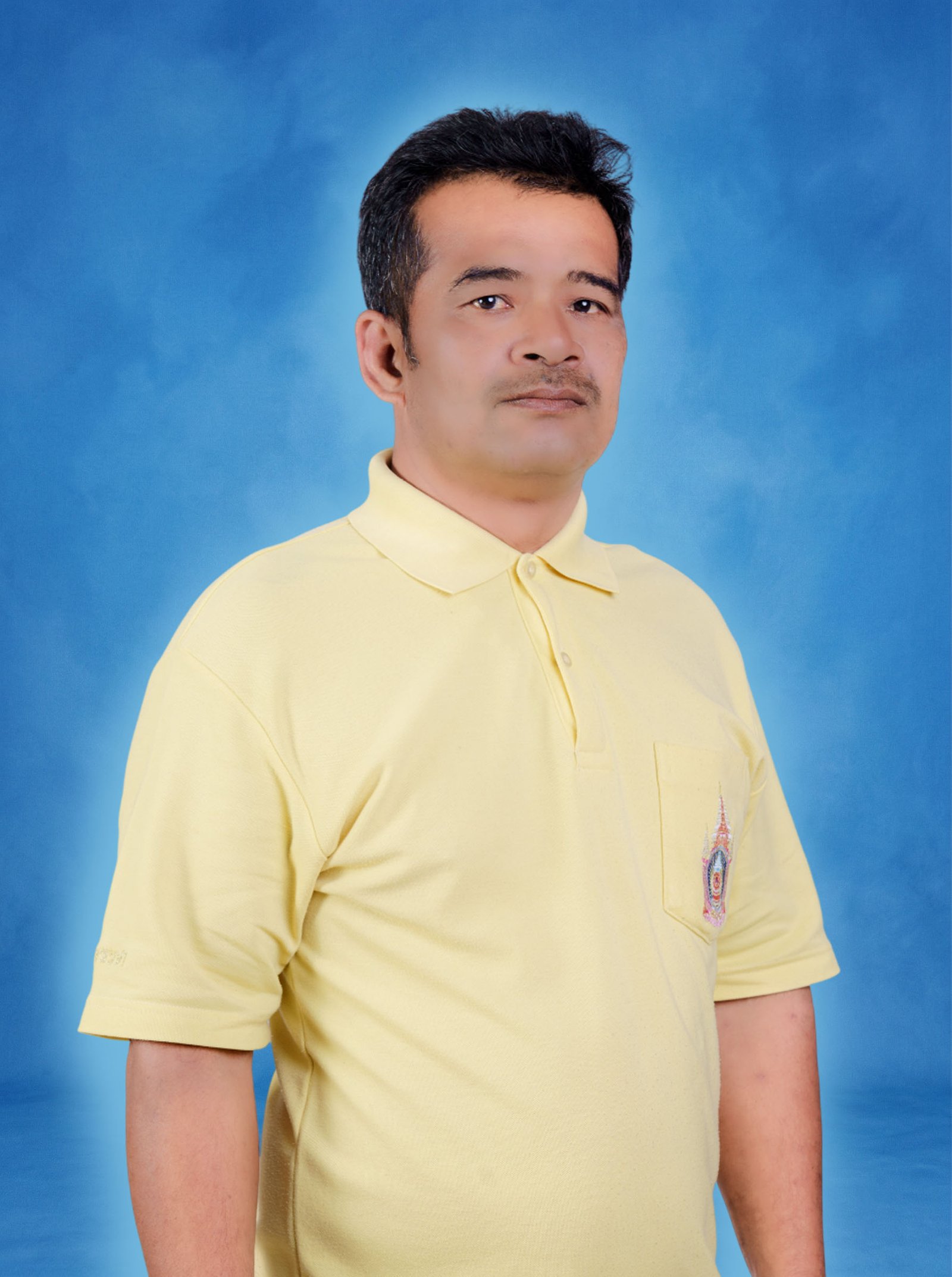 นายมานพ กันกะเสน