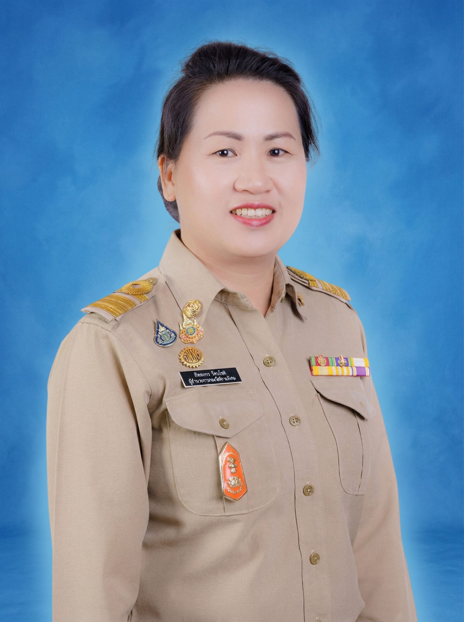 นางสาวณิชากร อินอ่อน